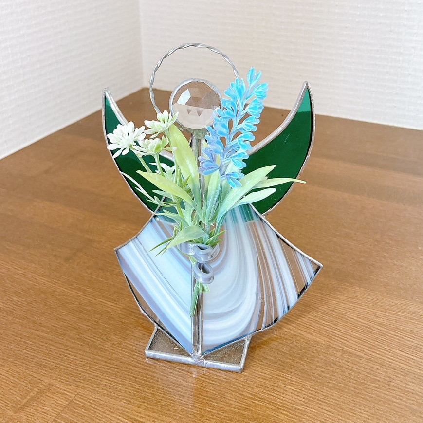 色鮮やかな花モチーフのハンドメイドステンドグラスランプ ハンドメイド ステンドグラス ランプ花の通販 by ももんが's
