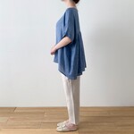 en-enリネン・ムラムラ染め背ギャザー身幅たっぷりプルオーバー・ブルー薄め