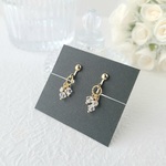 揺れる小さな輝き イヤリング/ピアス(クリア×ゴールド)