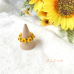 お花のビーズリング ✽ツヤツヤひまわり✽　向日葵　夏　ビーズアクセサリー　指輪　韓国風　平成レトロ　シンプル　フラワー　きいろ　Y2K　