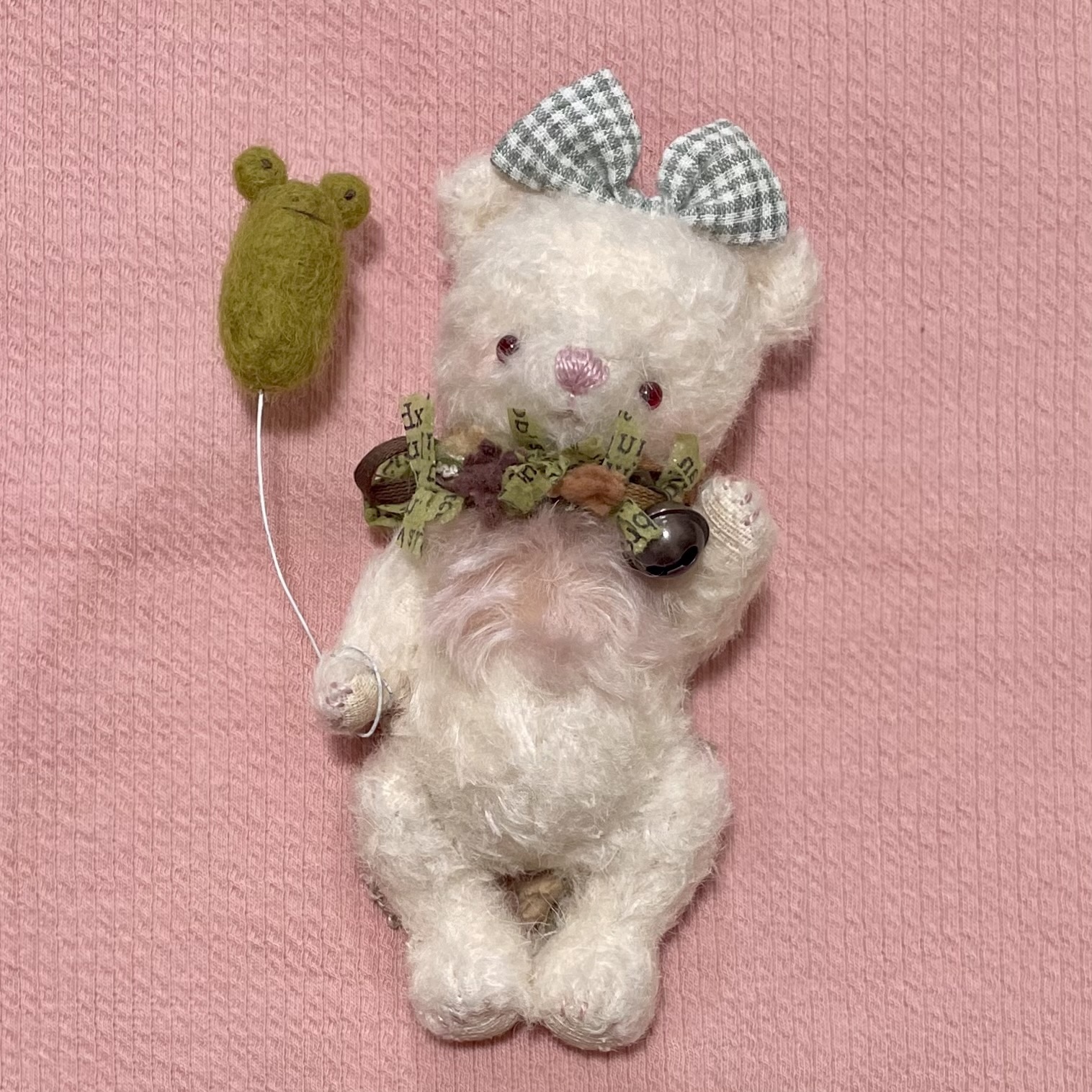 fluffyteddy＊ホワイトいちごテディベア【単品】 fluffyteddy＊ホワイトいちごテディベア【単品】 - ✽.｡.:*・ﾟ