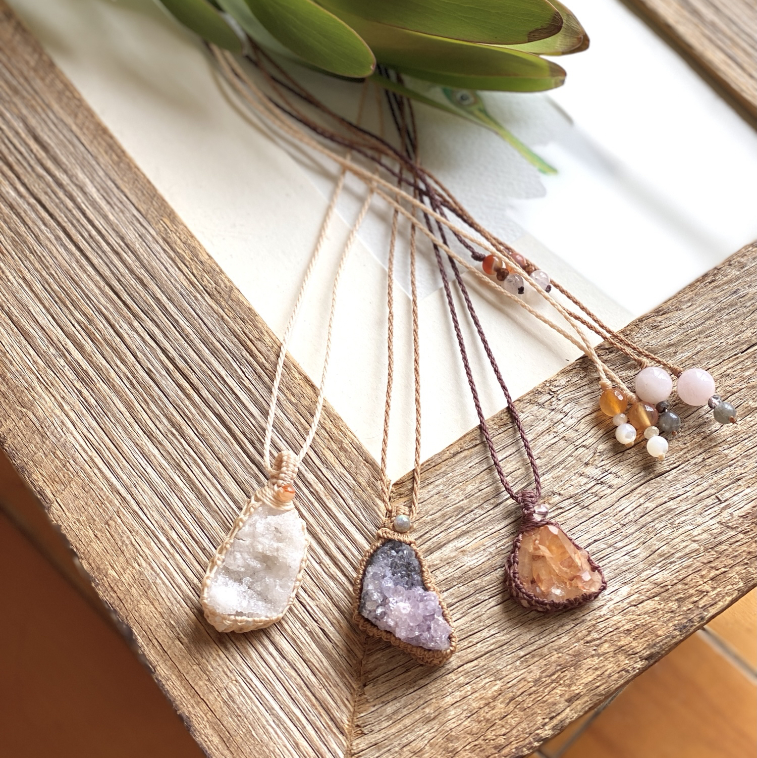 クラスター＊天然石マクラメネックレス/ヒーラーのお守りアクセサリー