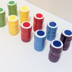 【１０本】ポットン落とし　０歳から長く使える　カラフルスティック　ポットン落とし用の中身　指先遊び　たっぷり遊べる　色合わせ　色彩　0歳児　楽器遊び　マラカス