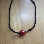 赤プラマーブルネックレス