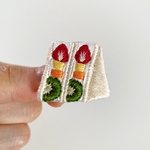 フルーツサンド 手刺繍ブローチ