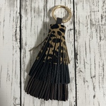 レオパード本革大きいタッセルチャーム3段フリンジ