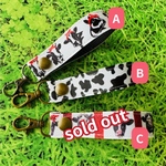 🐄人気牛柄のストラップ!!