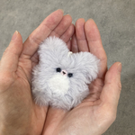 ふわふわ　ミニミニくまさんぬいぐるみチャーム（グレー×ホワイト）