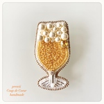 May様専用ページ　Cheers〜Coup de Coeur〜ビーズ刺繍ブローチ