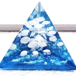 ☆レジンアートペイント☆ほのかに光る広がる幻想世界(8センチ)☆海月☆