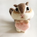ぶら下がリスちゃん♡