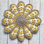 黄色系　花座布団　円座　クッション　おざぶ　マット　チェアパッド　インテリア雑貨　椅子カバー　レトロ　ダイニング