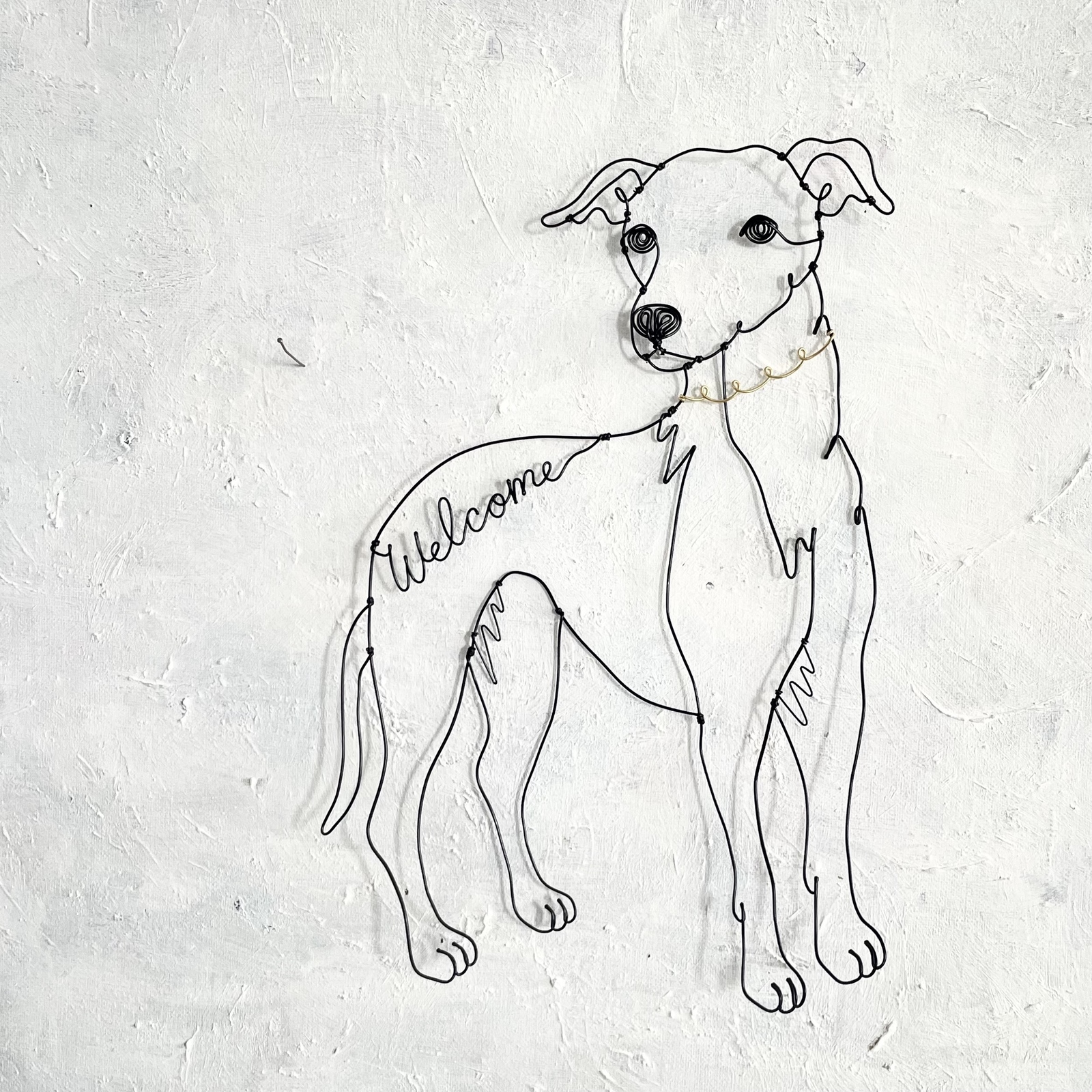 立ち姿のイタリアングレーハウンドのワイヤーアート◎愛犬を癒し