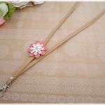 ５種類の大きなお花のレザーネックストラップ★色が選べます
