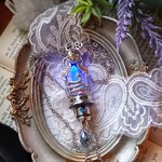 ✨️新作✨️・※＊ 白蛇灯のランタン ＊※・
◆LEDライトでランタンが光ります💡
◆着用見本のトルソーは卓上に乗る小さめタイプです
