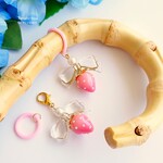 再販 最新作【 苺とリボンの アンブレラマーカー（ ピンク ） 】 ～ sweet strawberry シリーズ ～ 雨の日が待ち遠しくなるキュートなチャーム