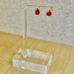 ルビーの雫形ピアス