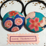 ブルーに和柄の綿ちりめんのくるみボタンヘアゴム0917-20