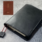 【手縫】ほぼ日５年手帳用ブラック黒本革カバー（角花飾）2本しおり付き（バタフライストッパー）