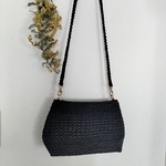 ショルダーバッグ　マニラヘンプヤーン　バッグ　黒　春　夏　秋　季節　きれいめ　シック　落ち着いた　大人　