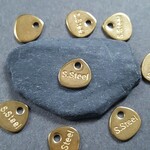 [5pcs] オール ステンレス 刻印入り 変形 オーバル プレート  ゴールド サージカルステンレス 金属アレルギー対応