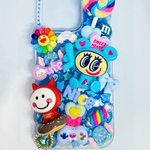 デコiPhone15Proケース