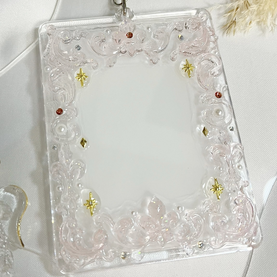 レジン B8トレカキーホルダーデコ トレカケースデコ - ameiro | minne