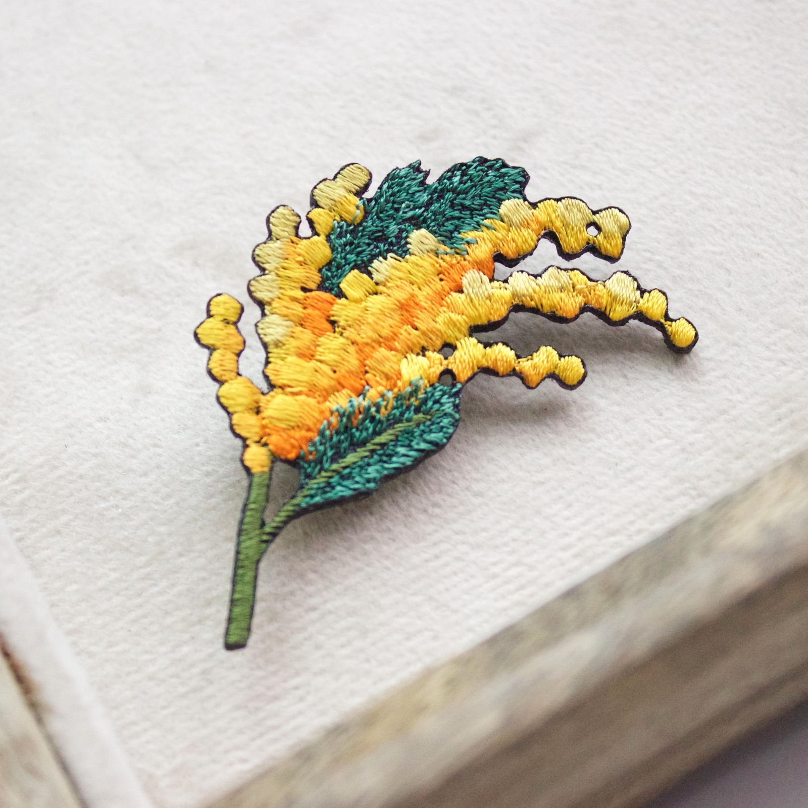 美術品 浮世絵 刺繍 花 浮世絵刺繍 ウォールアート 神奈川沖浪裏 - Ami Embroidery