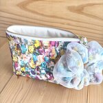 リバティ　シュシュチャーム付き　20ｃｍ　コスメポーチ　＜Alexandra＞(アレクサンドラ)イエロー