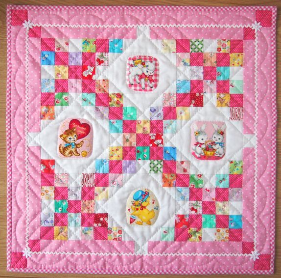 ヘキサゴンパターン花柄キルト ハンドメイド パッチワークヘキサゴン花柄キルトマット - メルカリ