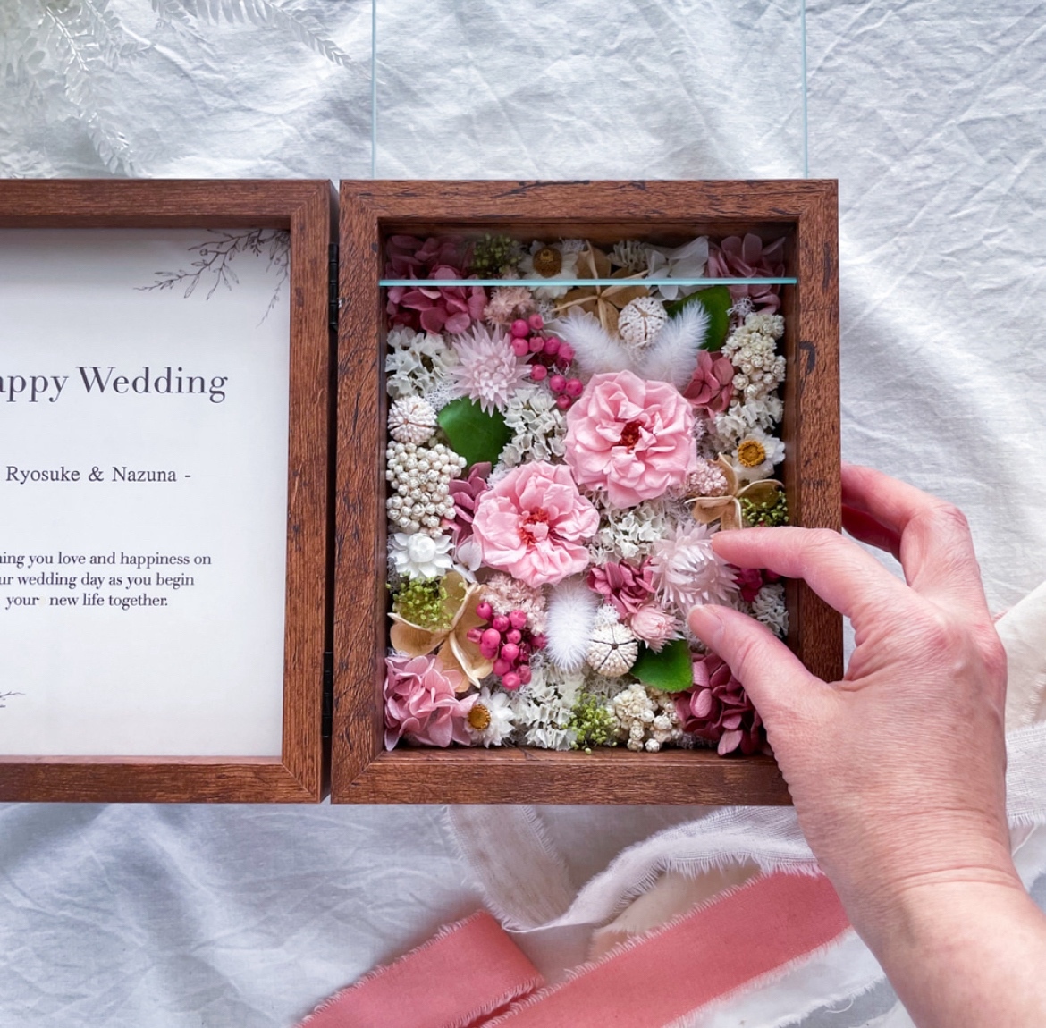 【両親贈呈品・写真入れOK】思い出に残るお花のフォトボックス（ピンク）誕生日祝い　引越し祝い　子育て感謝状　結婚祝い　出産祝い　ギフト