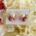 コットン風パールとお花のビジューノンホールピアス(樹脂イヤリング)70