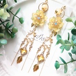 肩を撫でる花の香り （ イエロー ）  ロングサイズ  イヤリングorピアス