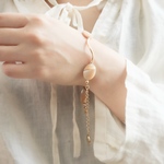 twist×mother of pearl ブレスレット