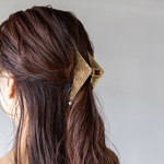 【ハーフアップに最適✨】三角　バンスクリップ　ゴールド　天然石　真鍮　パール　ヘアアクセサリー　ヘアクリップ　結婚式　大人アクセサリー　大人かわいい　シンプル　シック　きれいめ　大きめ　まとめ髪