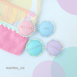 上品かわいい 名入れブローチ ビーズ刺繍 / ブローチ 名前 名入れ おそろい くるみボタン プレゼント プチギフト パール ゆめかわ