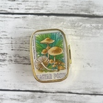 アクセサリーケース ジュエリーケース ピルケース マラスミウスオレド 旅行 持ち運びしやすい おしゃれ かわいい きのこ 外国切手 ハンガリー ヴィンテージ風 ギフト プチギフト トラベルグッズ ペア