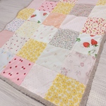 思い出　リメイク　子ども服　ベビー服　ペット　パッチワーク　思い出　ブランケット　お昼寝　毛布　古着　膝掛け　肌着