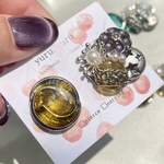 シルバーアシメボタン☀️ビタミンイエローボタンの　ピアス&イヤリング