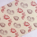 【SALE】明るめ『クラフト紙』strawberries