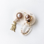 ピアス【𝑆𝐴𝐿𝐸】金具交換・返品不可