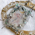 新作♡  硬質トレカケース  トレカケースデコ  透明  キラキラ  キーホルダー ハンドメイド ゴシック  白 ホワイト