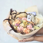 誕生日プレゼントに人気！〈かご〉受付花にも素敵なふんわりドライフラワーとプリザーブドフラワーのパテルカラーアレンジメント　ペットのお悔やみに。