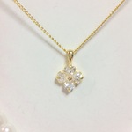 キュービックジルコニア 花  ネックレス