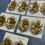【B品】山茶花 ゴールド👑1粒 ピアス イヤリング