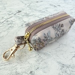 ｟受注製作｠携帯ゴミ袋ポーチ｜出産祝い・プレゼントに｜リバティ セリーヌ｜ラミネート生地