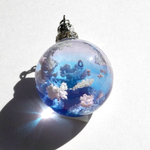 雲レジン☆黎明1☆空珠☆オススメの紐ペンダント
