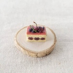 ミニチュア　ミニチュアスイーツ　ミニチュアケーキ　チェリーとベリーのフレジェ