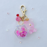 KOHAKUTO BEAR♡気まぐれベア🍒　　　　シャカシャカ　キーホルダー　レジン　アニマル　スイーツ　チョコ　プレゼント　ミニチュア　フェイクスイーツ　ゆめかわ　琥珀糖　さくらんぼ　フルーツ