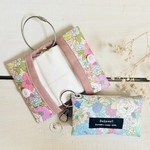 キーホルダーみたいなポケットティッシュケース　花柄②2色　花粉症　プレゼント　お子様や男性にもオススメ